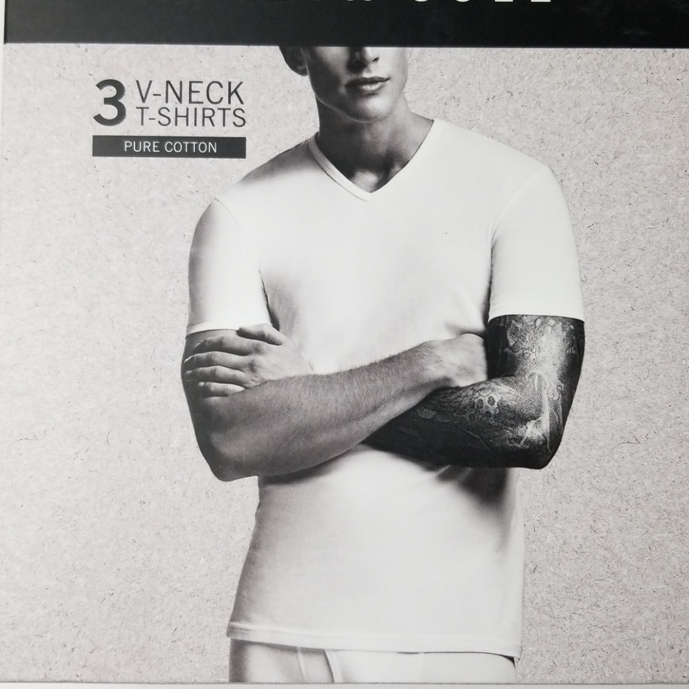 NWT Reaction Kenneth Cole V Neck  Cotton Tshirt - Picture 4 of 4